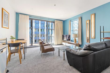 Photo of property in Atrium Towers, 8e/154 The Terrace, Wellington Central, Wellington, 6011