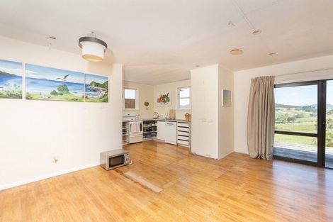 Photo of property in 19 Kerr Road, Parua Bay, Onerahi, 0192