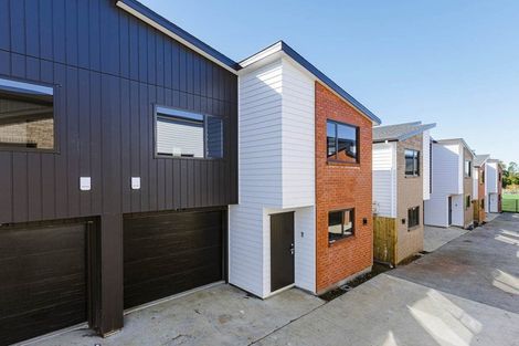 Photo of property in 4/100 Seymour Road, Sunnyvale, Auckland, 0612