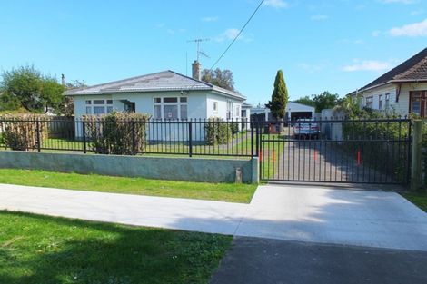 Photo of property in 35 Park Street, Foxton, 4814