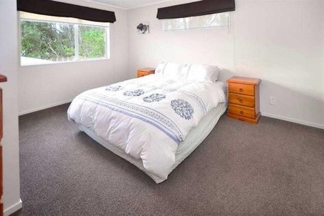 Photo of property in 64 Barbados Drive, Unsworth Heights, Auckland, 0632
