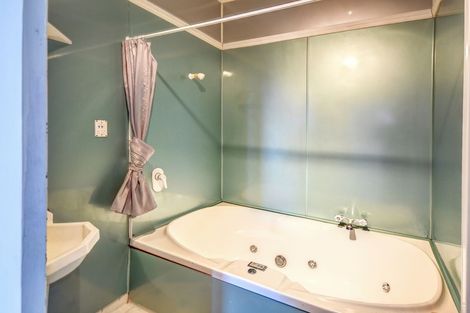 Photo of property in 50 Glen Road, Mornington, Dunedin, 9011