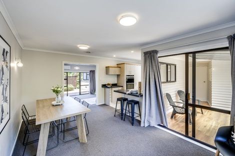 Photo of property in 23 Kent Terrace, Taradale, Napier, 4112