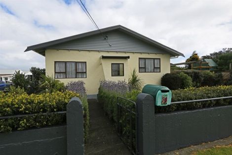 Photo of property in 58 Fox Street, Opunake, 4616