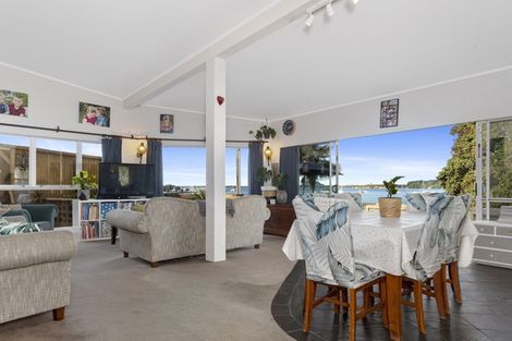 Photo of property in 54 The Esplanade, Omokoroa, 3114