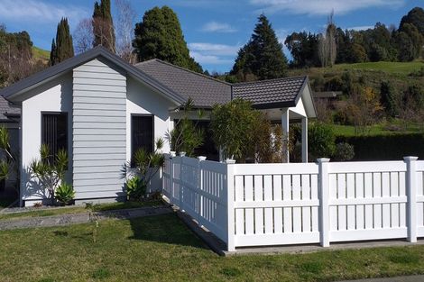 Photo of property in 6 Flers Place, Taradale, Napier, 4112