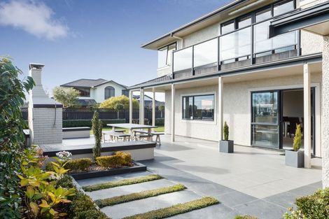 Photo of property in 187 Ruapehu Drive, Fitzherbert, Palmerston North, 4410