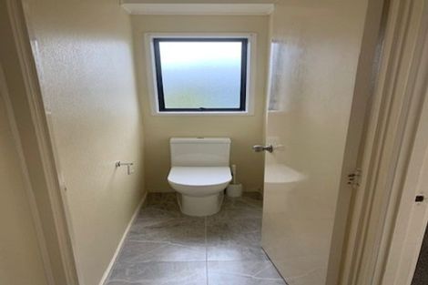 Photo of property in 8 Janese Place, Weymouth, Auckland, 2103