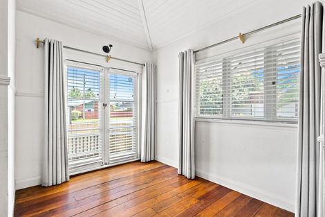 Photo of property in 86 Hatea Drive, Regent, Whangarei, 0112