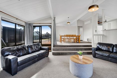 Photo of property in 60 Cressida Avenue, Stratford, 4332