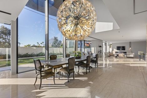 Photo of property in 92 Paritai Drive, Orakei, Auckland, 1071