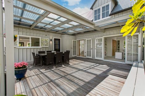 Photo of property in 59 Chatham Avenue, Paremoremo, Auckland, 0632