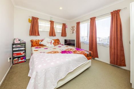 Photo of property in 45 Agapanthus Place, Flat Bush, Auckland, 2016