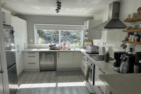 Photo of property in 2/63 Langana Avenue, Browns Bay, Auckland, 0630