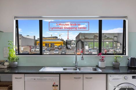 Photo of property in 9/17a Delta Avenue, New Lynn, Auckland, 0600