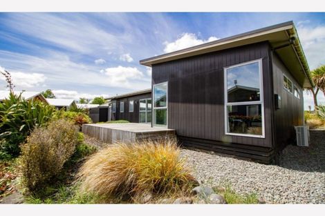 Photo of property in 2 Snowmass Drive, Ohakune, 4625