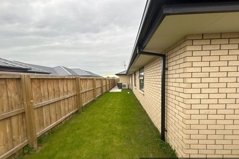 Photo of property in 15 Busby Way, Rolleston, 7614