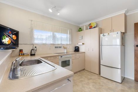Photo of property in 130 Cambridge Road, Bethlehem, Tauranga, 3110