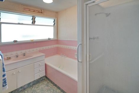 Photo of property in 17 Ashgrove Street, Rangiora, 7400