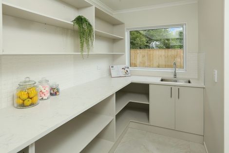 Photo of property in 679a Swanson Road, Swanson, Auckland, 0612