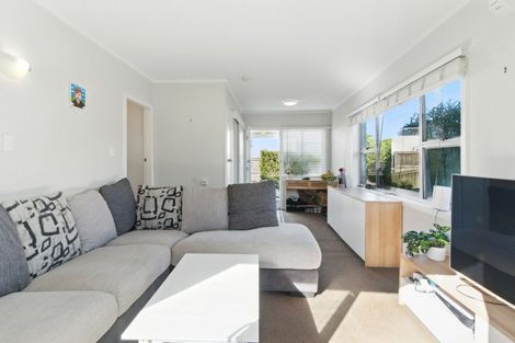 Photo of property in 271 Oceanbeach Road, Mount Maunganui, 3116