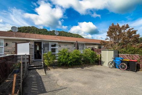 Photo of property in Claredon Court, 46b York Street, Picton, 7220