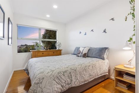 Photo of property in 90 Sunrise Avenue, Mairangi Bay, Auckland, 0630