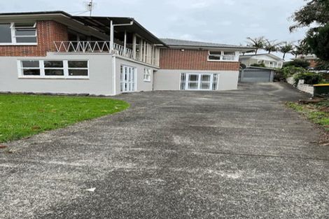 Photo of property in 12 Portadown Avenue, Pakuranga Heights, Auckland, 2010