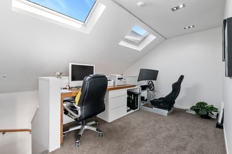 Photo of property in 37 Churchill Road, Murrays Bay, Auckland, 0630