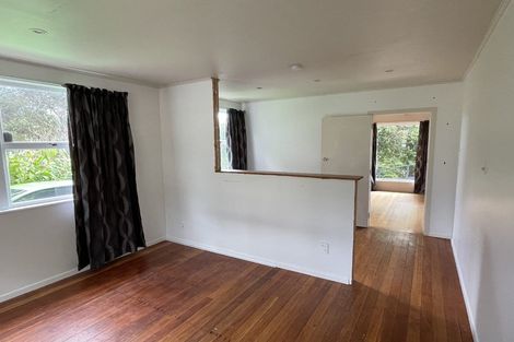Photo of property in 295 Glenfield Road, Glenfield, Auckland, 0629