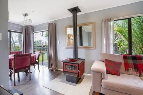 Photo of property in 11 Rata Street, Tokomaru, Palmerston North, 4474