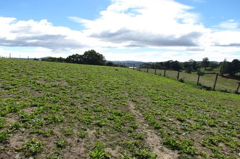 Photo of property in 41 Lees Pakaraka Road, Te Ore Ore, Masterton, 5886