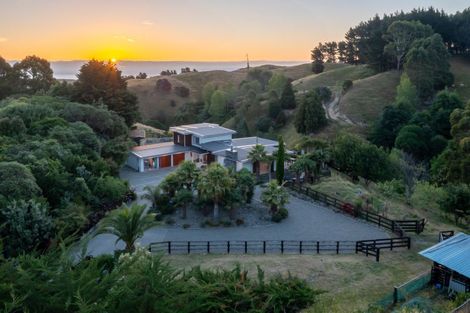 Photo of property in 105 Waterfall Road, Paraparaumu, 5032