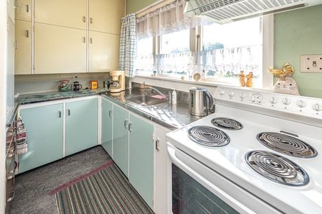 Photo of property in 1 Nikau Street, Tawhero, Whanganui, 4501