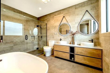 Photo of property in 13 Toanui Road, Hobsonville, Auckland, 0616