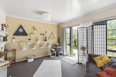 Photo of property in 25 Seddon Street, Waikanae, 5036