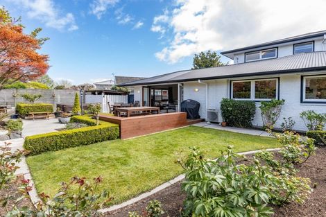 Photo of property in 2/19 Raxworthy Street, Ilam, Christchurch, 8041