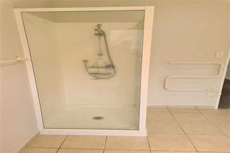 Photo of property in 6 Anrath Close, East Tamaki, Auckland, 2016