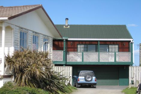 Photo of property in 1a Westbourne Terrace, Castlecliff, Whanganui, 4501
