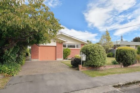 Photo of property in 17 Ashgrove Street, Rangiora, 7400