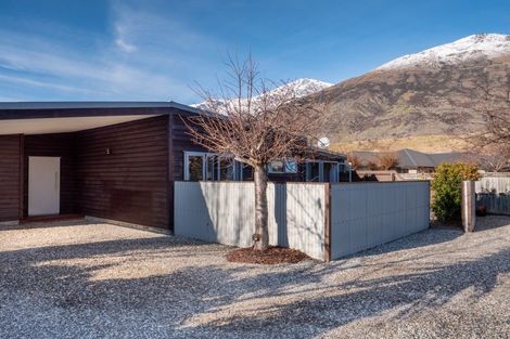 Photo of property in 10 Herries Lane, Lake Hayes, Queenstown, 9304