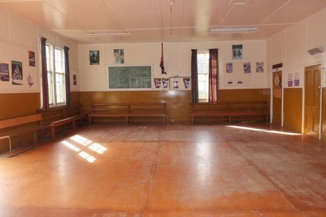 Photo of property in 16 Whyte Street, Foxton, 4814