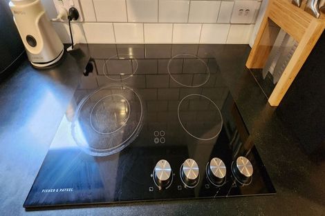 Photo of property in 14 Rua Kai Way, Brooklyn, Wellington, 6021