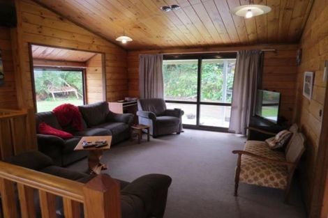 Photo of property in 7 Cedar Place, Westown, New Plymouth, 4310