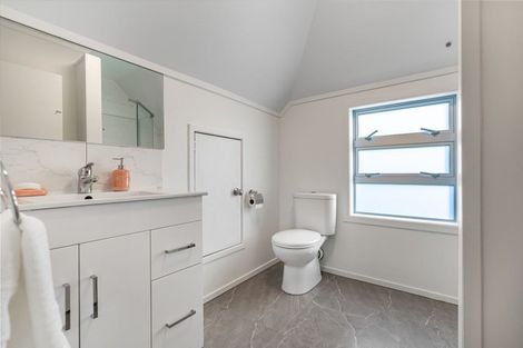 Photo of property in 1/77 Manuka Road, Bayview, Auckland, 0629