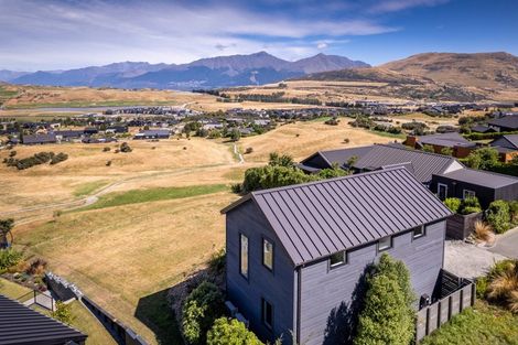 Photo of property in 3 Kintyre Court, Jacks Point, Queenstown, 9371
