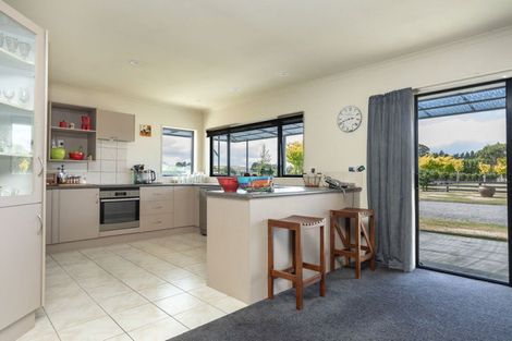 Photo of property in 28 Cowper Side Road, Dannevirke, 4976