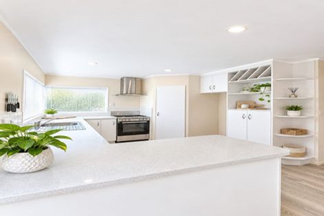 Photo of property in 96a Mangorei Road, Strandon, New Plymouth, 4312