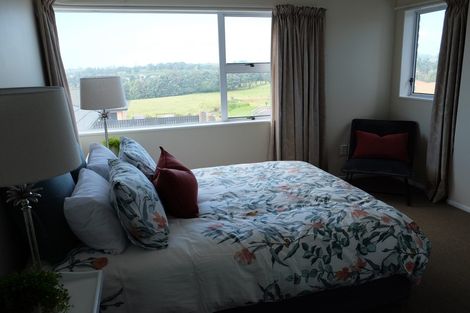 Photo of property in 1/15 Chatswood Grove, Fitzroy, New Plymouth, 4312