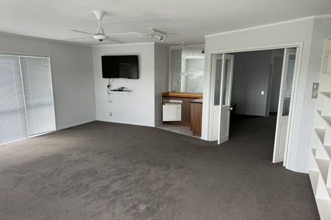 Photo of property in 51 Tiri Road, Manly, Whangaparaoa, 0930